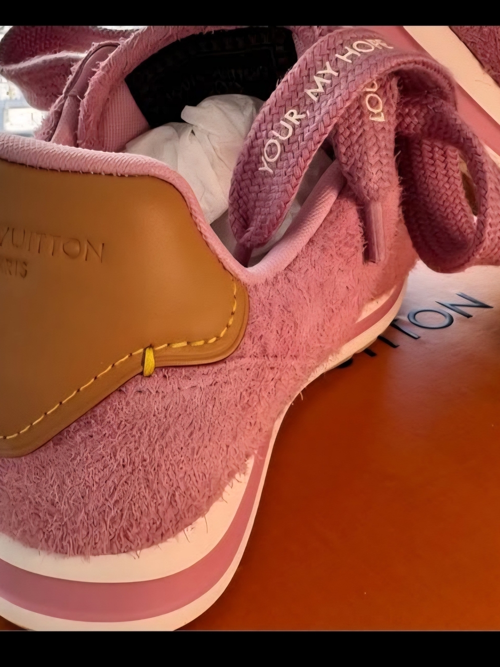 LIMITED EDITION LOUIS VUITTON J-HOPE BUTTERSOFT SNEAKER - Picture 7 of 13